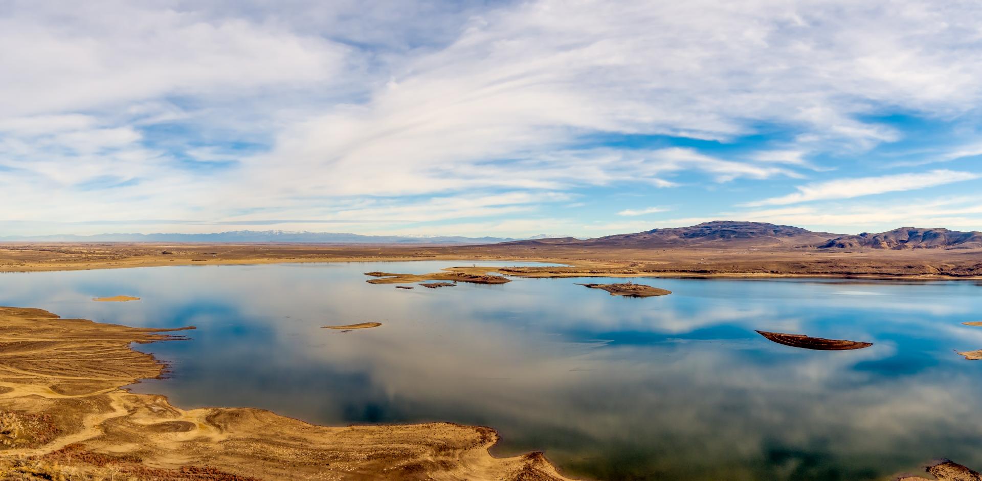 Image of lake in Silver Springs, Nevada